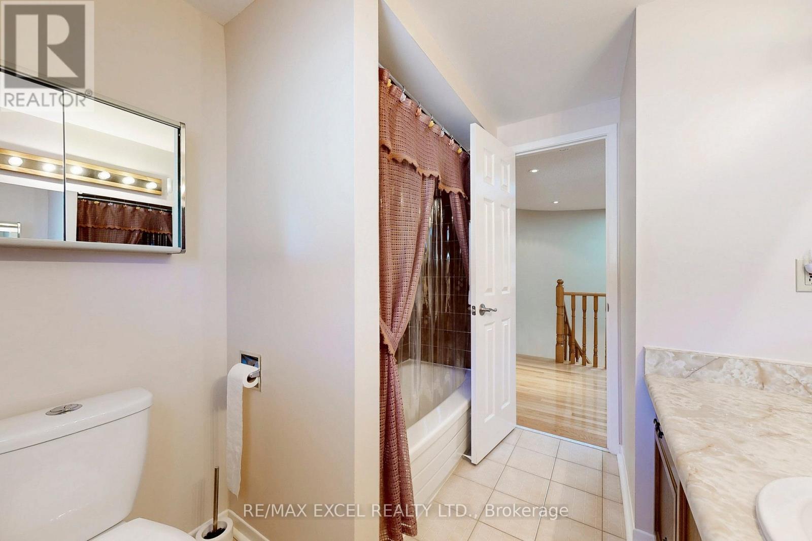 24 Lehman Crescent, Markham (Markham Village), Ontario  L3P 5X1 - Photo 33 - N12422327