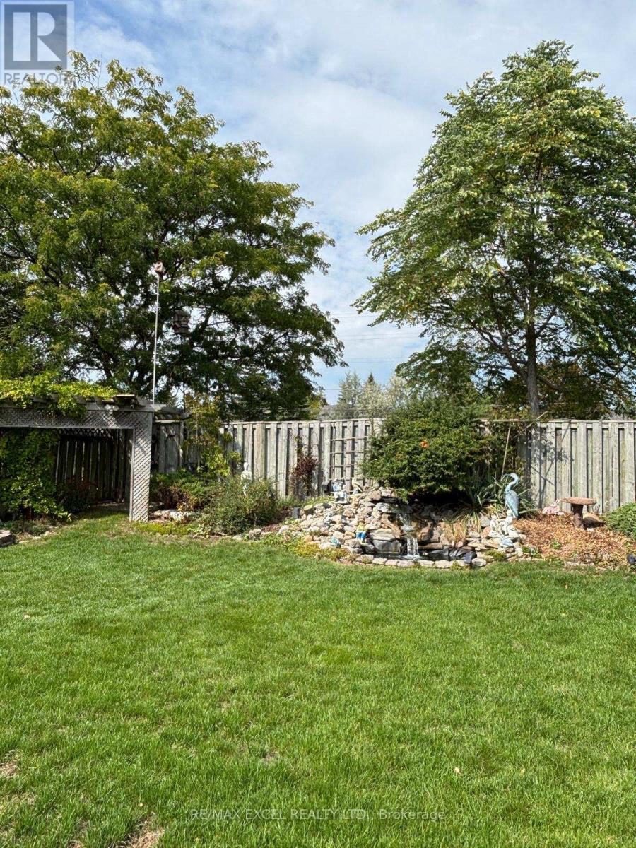 24 Lehman Crescent, Markham (Markham Village), Ontario  L3P 5X1 - Photo 40 - N12422327