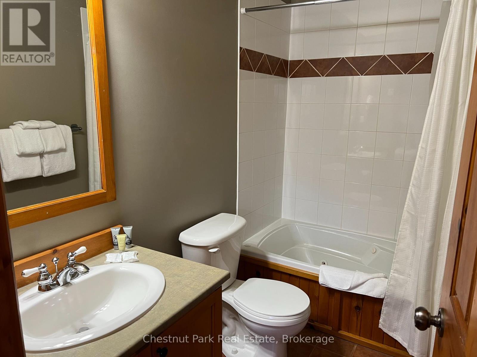 123 - 170 Snowbridge Way, Blue Mountains, Ontario  L9Y 0V1 - Photo 12 - X11955327