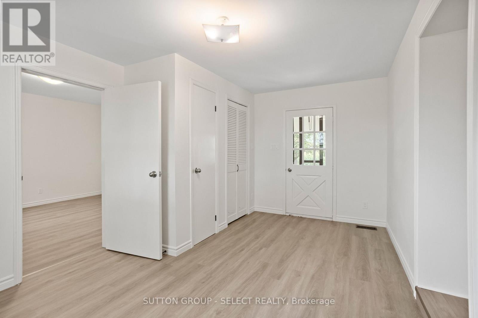 71479 Babylon Line, Bluewater, Ontario  N0M 2T0 - Photo 5 - X12422364