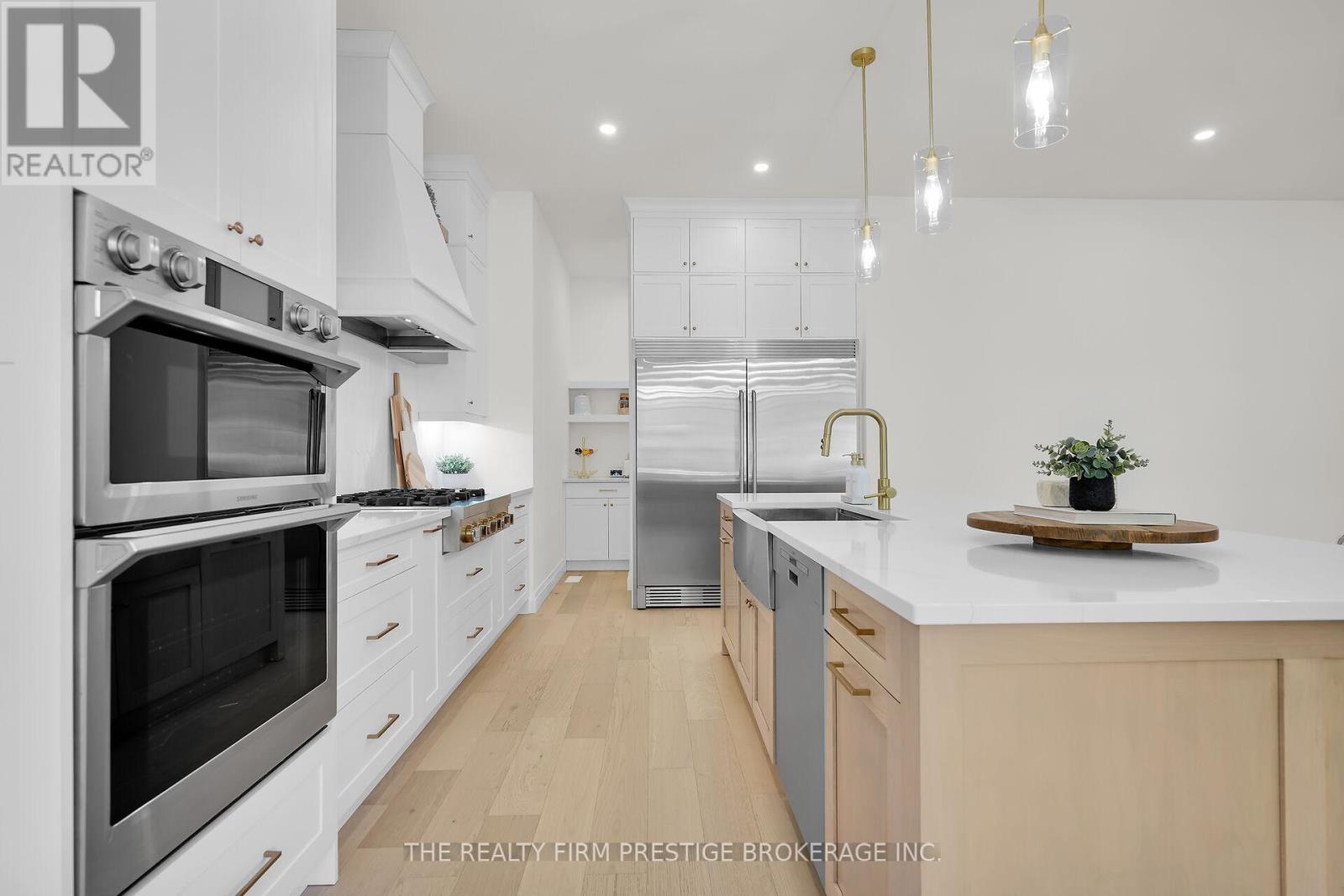 97 Simcoe Avenue, Middlesex Centre, Ontario  N0L 1R0 - Photo 12 - X12422437