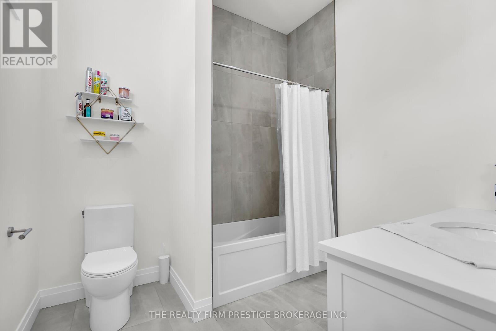 97 Simcoe Avenue, Middlesex Centre, Ontario  N0L 1R0 - Photo 29 - X12422437