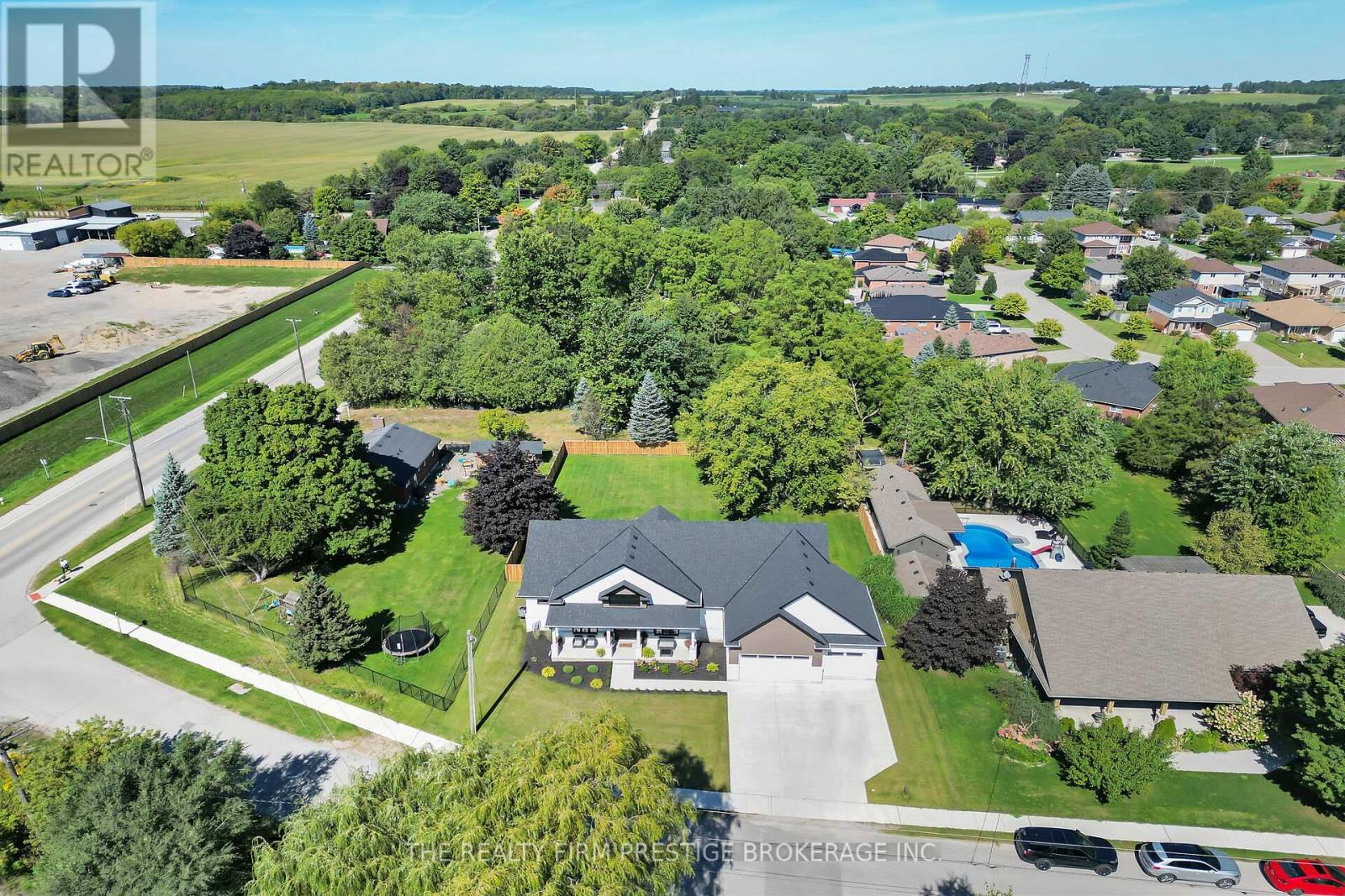97 Simcoe Avenue, Middlesex Centre, Ontario  N0L 1R0 - Photo 3 - X12422437