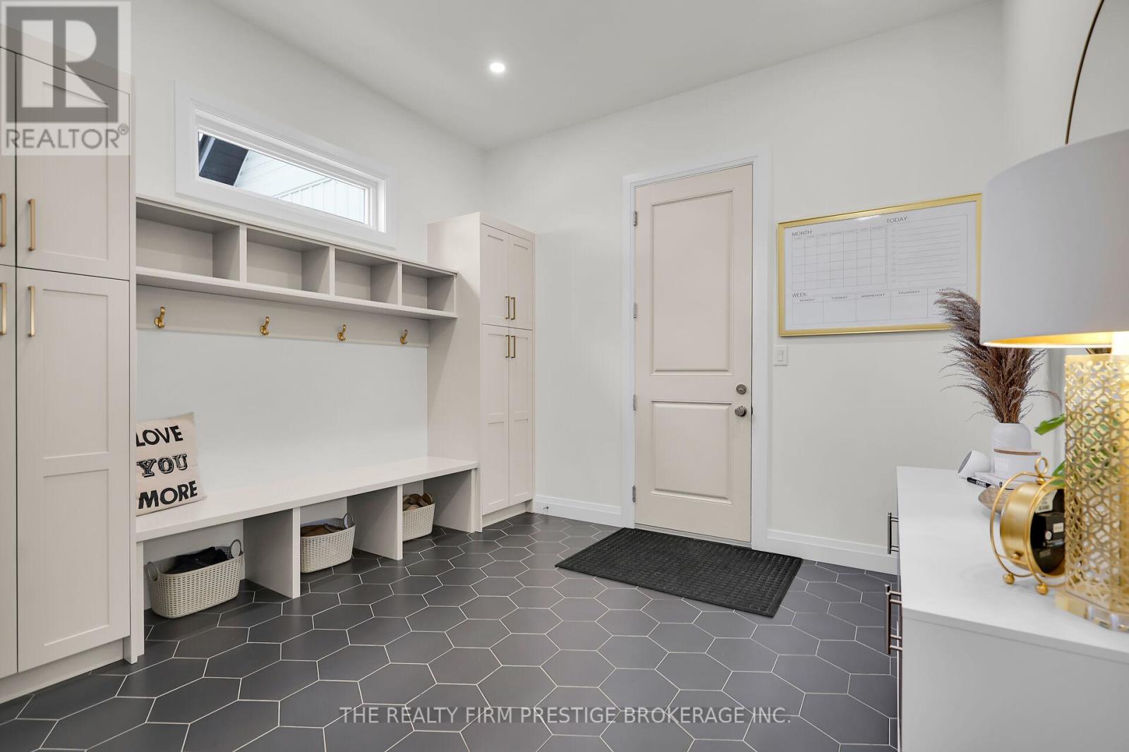 97 Simcoe Avenue, Middlesex Centre, Ontario  N0L 1R0 - Photo 34 - X12422437