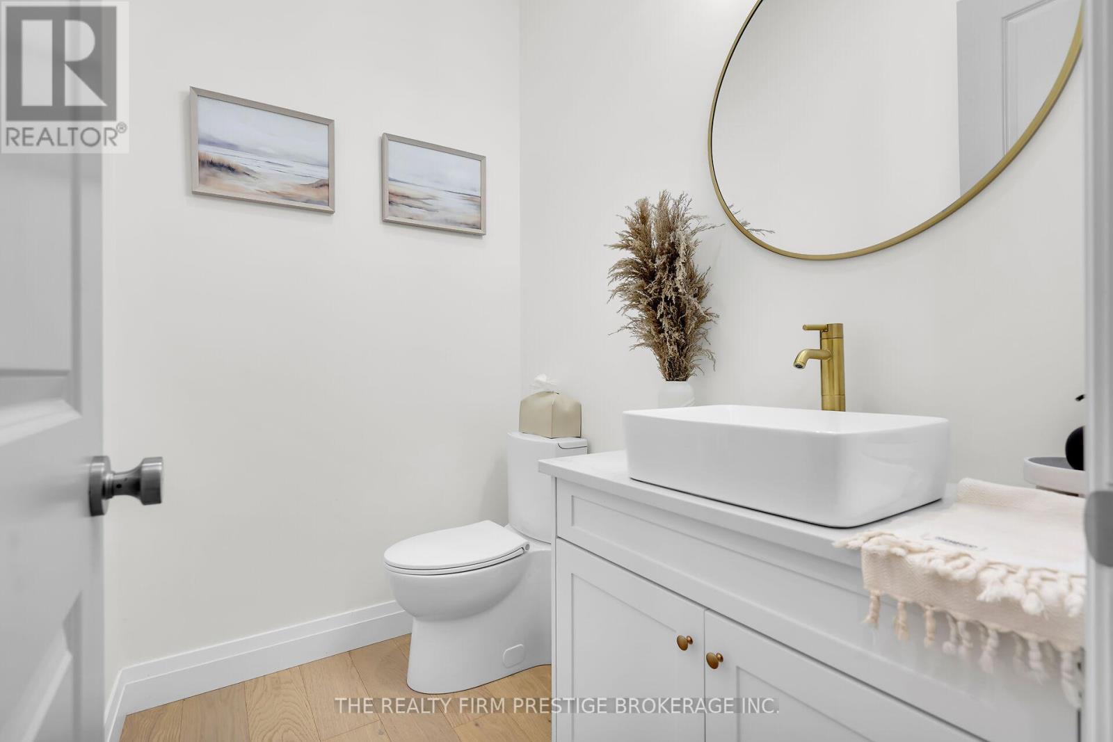 97 Simcoe Avenue, Middlesex Centre, Ontario  N0L 1R0 - Photo 35 - X12422437