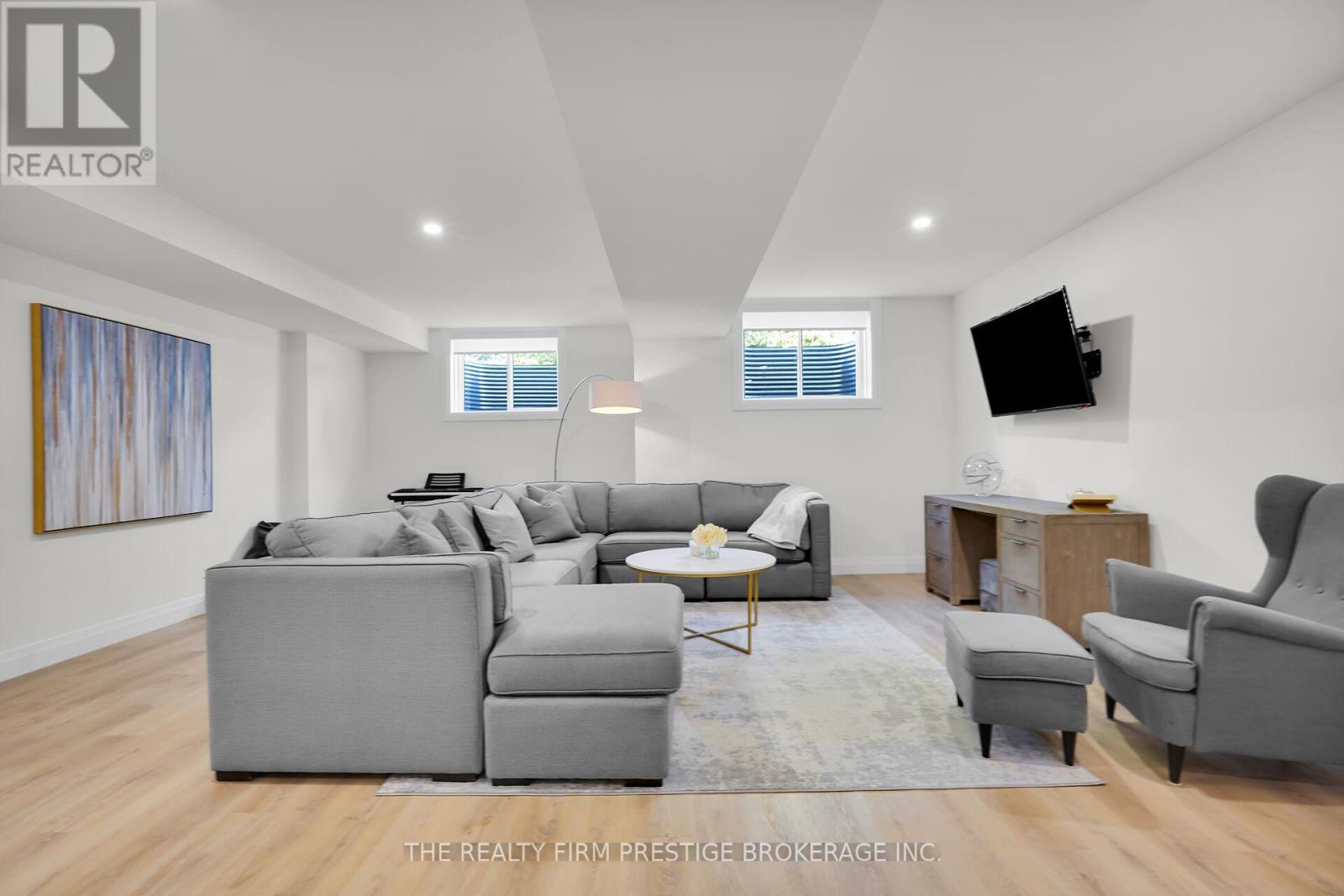 97 Simcoe Avenue, Middlesex Centre, Ontario  N0L 1R0 - Photo 37 - X12422437