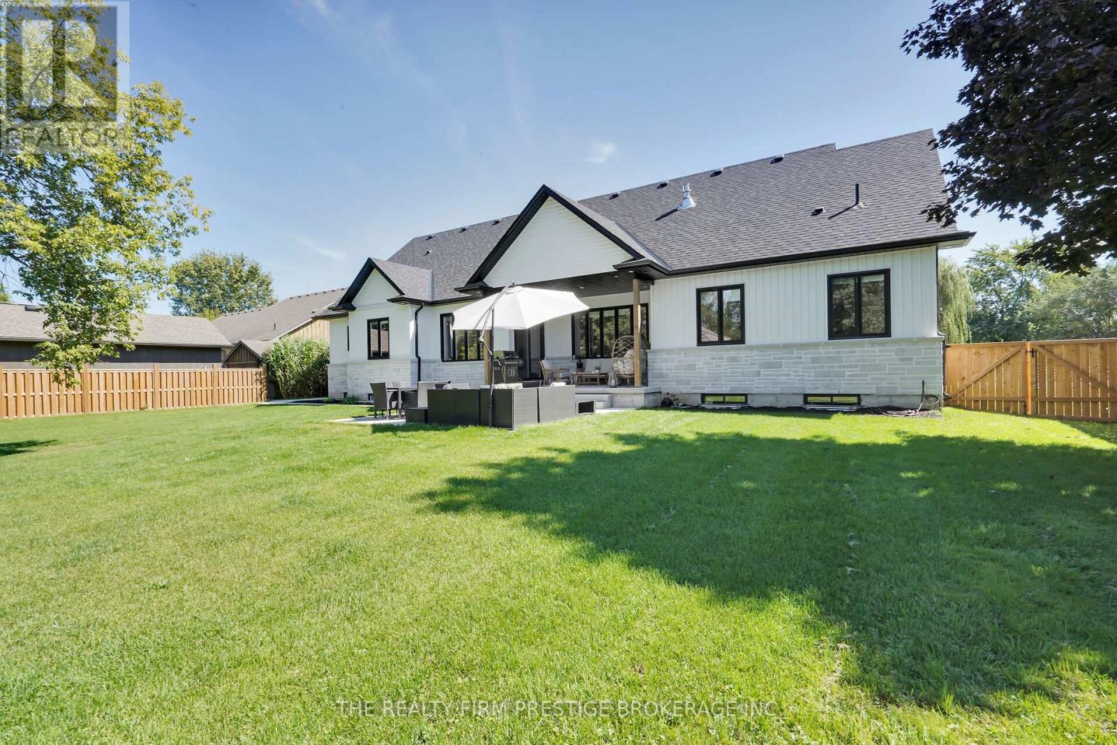 97 Simcoe Avenue, Middlesex Centre, Ontario  N0L 1R0 - Photo 47 - X12422437