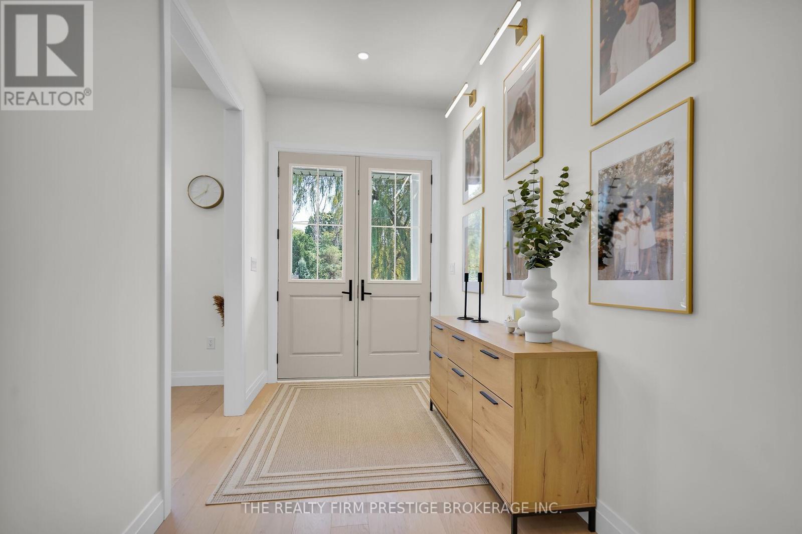97 Simcoe Avenue, Middlesex Centre, Ontario  N0L 1R0 - Photo 6 - X12422437
