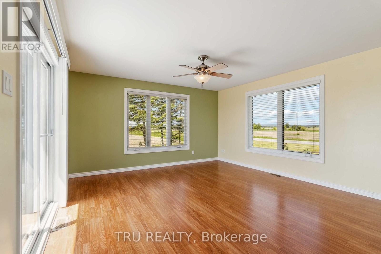 970 Concession 10 Road, Alfred And Plantagenet, Ontario  K0B 1A0 - Photo 10 - X12422345