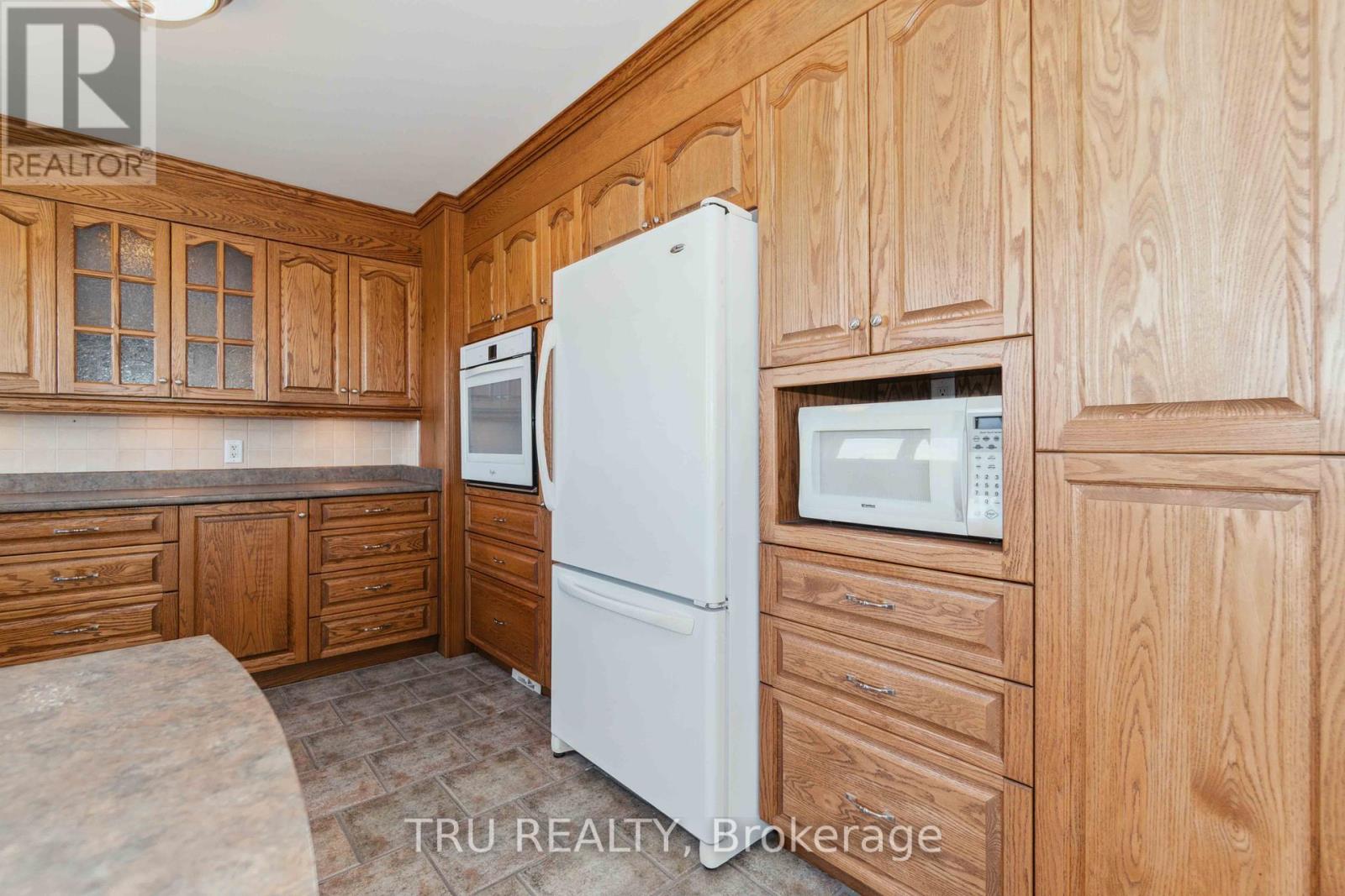 970 Concession 10 Road, Alfred And Plantagenet, Ontario  K0B 1A0 - Photo 21 - X12422345