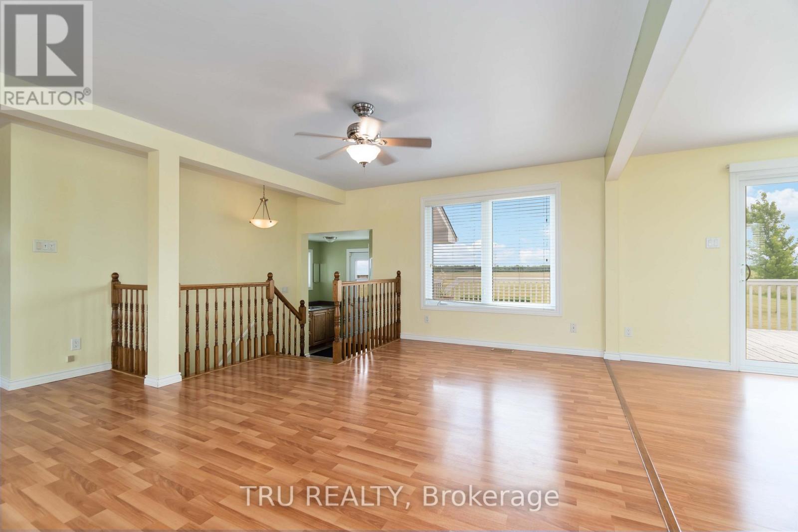 970 Concession 10 Road, Alfred And Plantagenet, Ontario  K0B 1A0 - Photo 6 - X12422345