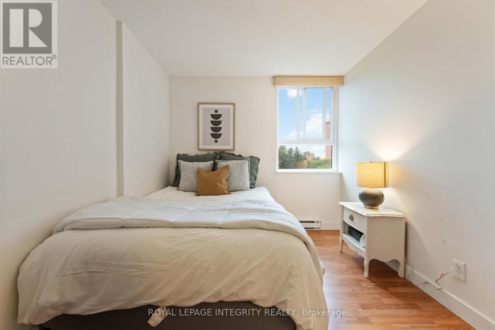 408 - 2000 Jasmine Crescent, Ottawa, Ontario  K1J 8K4 - Photo 10 - X12422370
