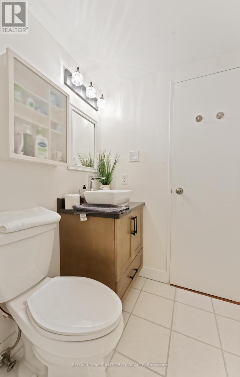 408 - 2000 Jasmine Crescent, Ottawa, Ontario  K1J 8K4 - Photo 12 - X12422370