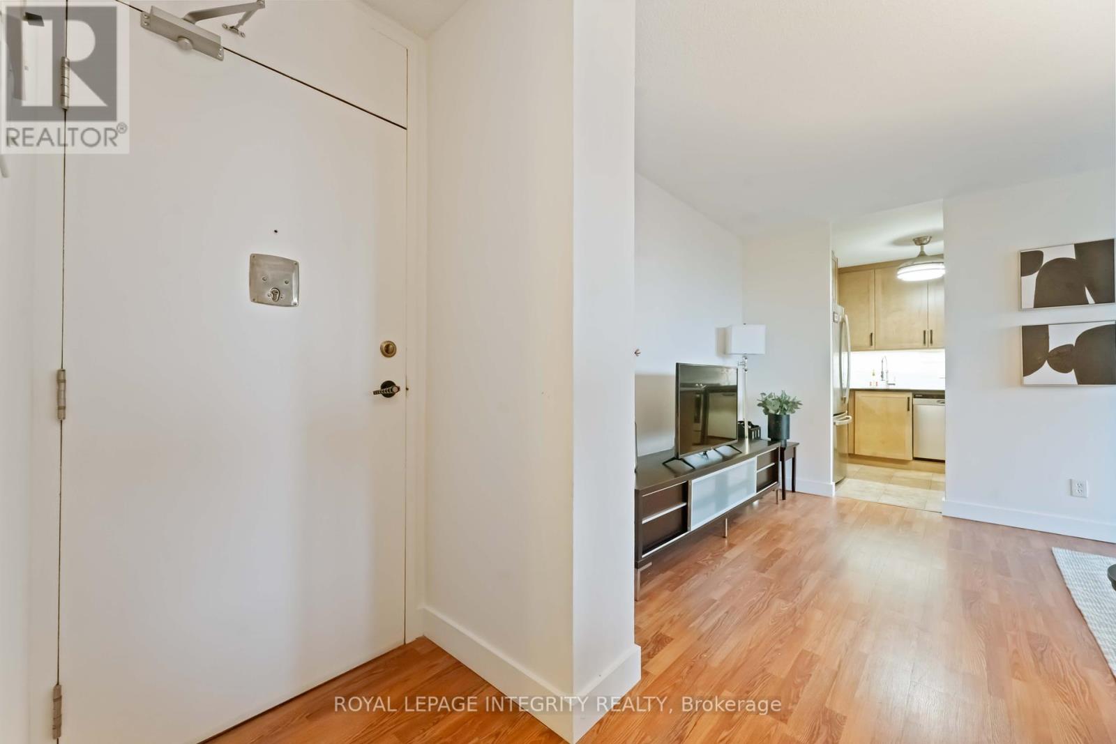 408 - 2000 Jasmine Crescent, Ottawa, Ontario  K1J 8K4 - Photo 14 - X12422370