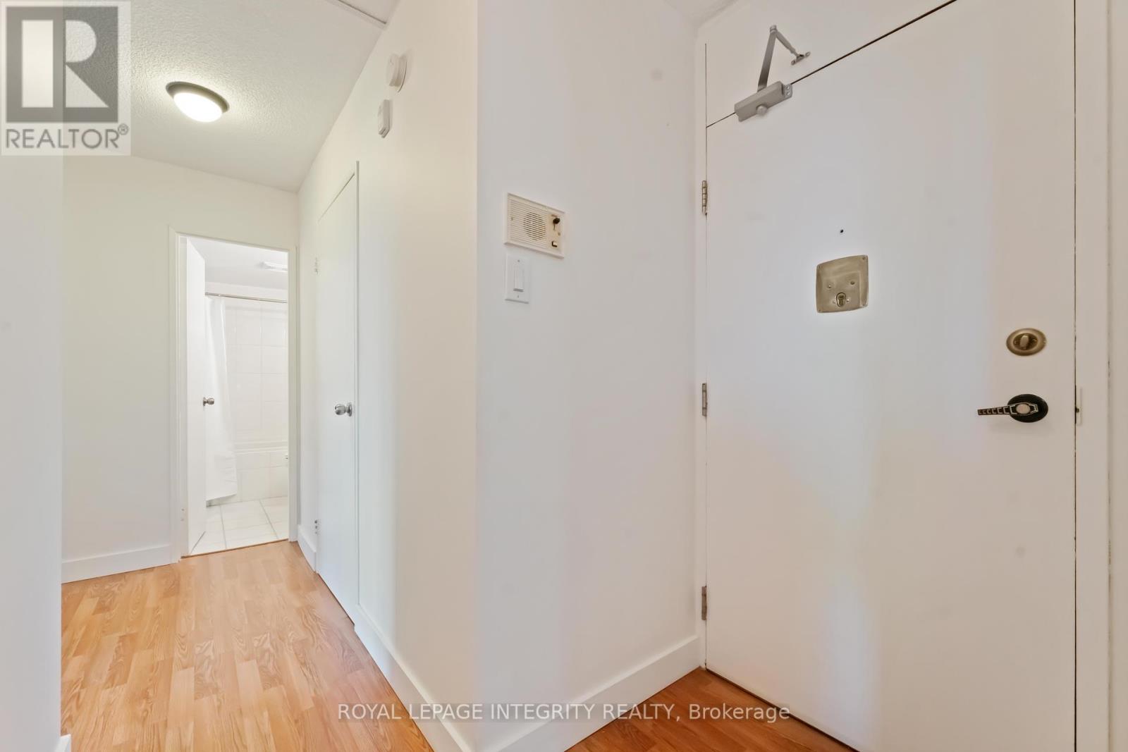 408 - 2000 Jasmine Crescent, Ottawa, Ontario  K1J 8K4 - Photo 15 - X12422370