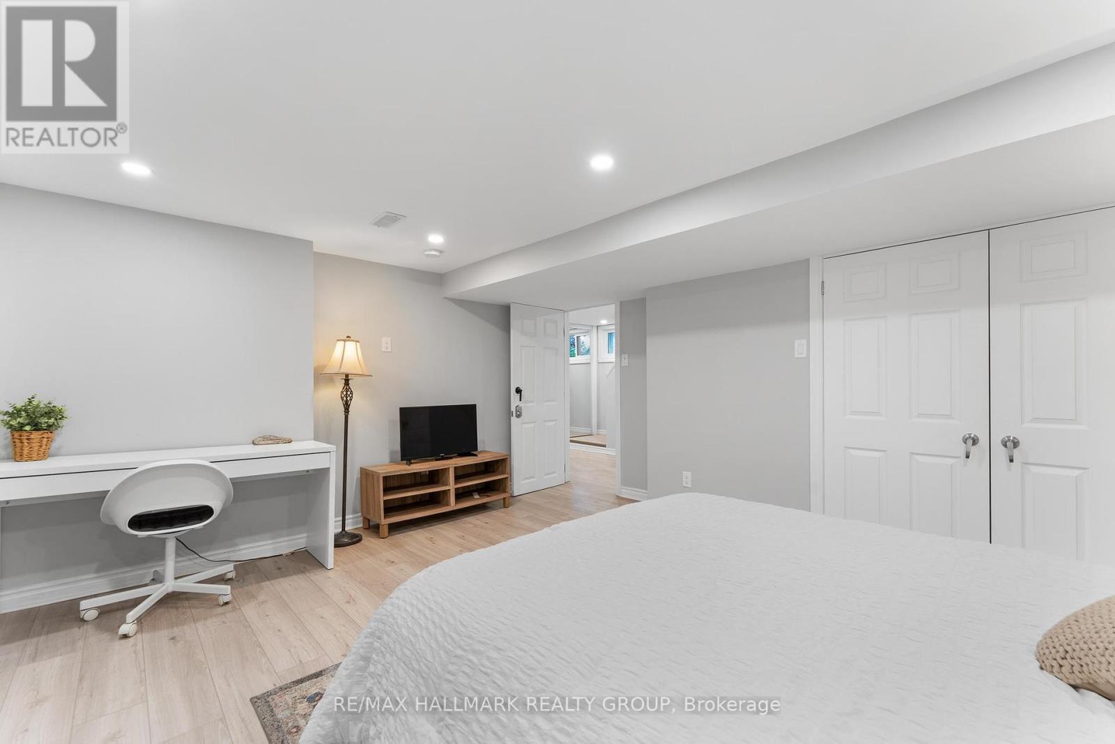 242 Harmer Avenue S, Ottawa, Ontario  K1Y 0V6 - Photo 27 - X12422390
