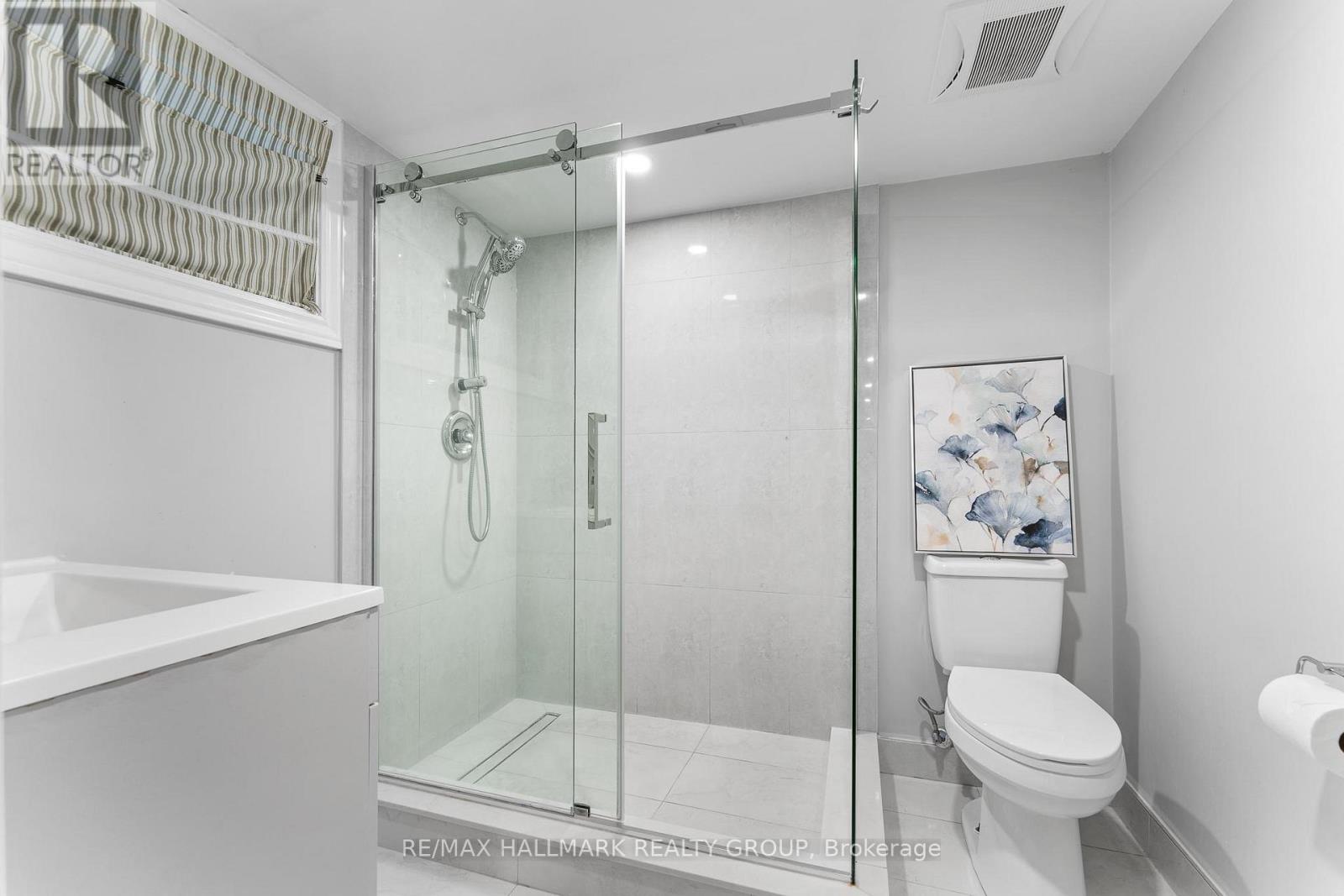 242 Harmer Avenue S, Ottawa, Ontario  K1Y 0V6 - Photo 28 - X12422390
