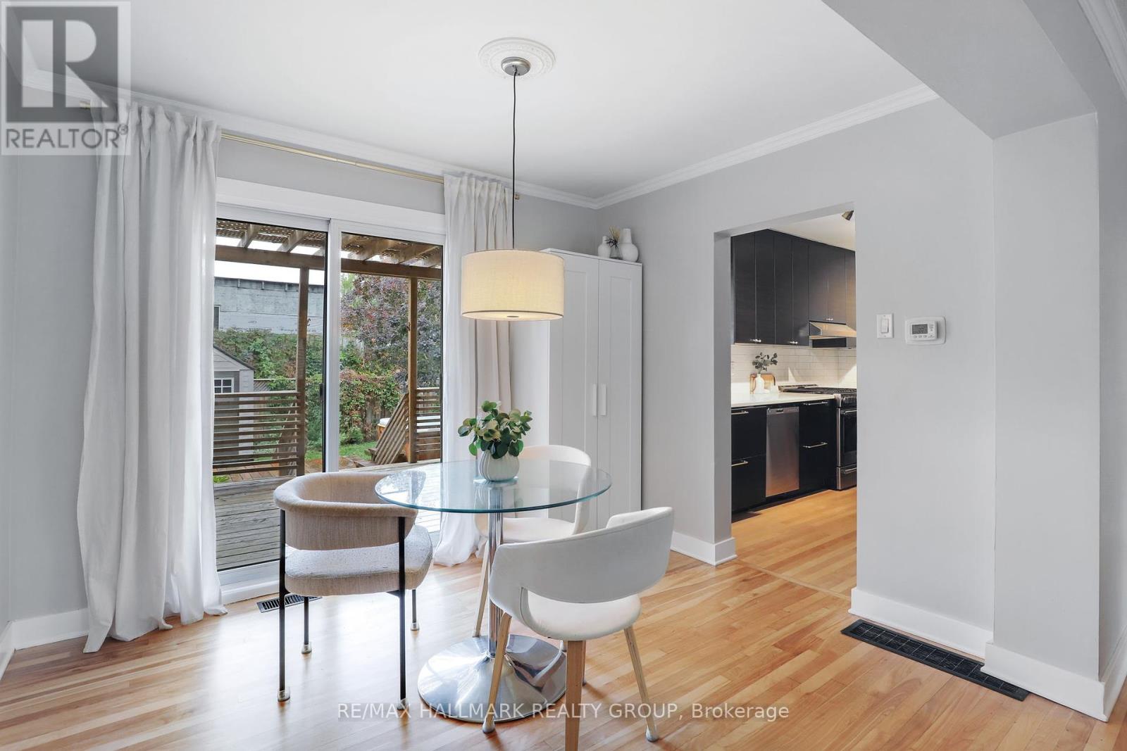 836 Borthwick Avenue, Ottawa, Ontario  K1K 2M8 - Photo 11 - X12422453
