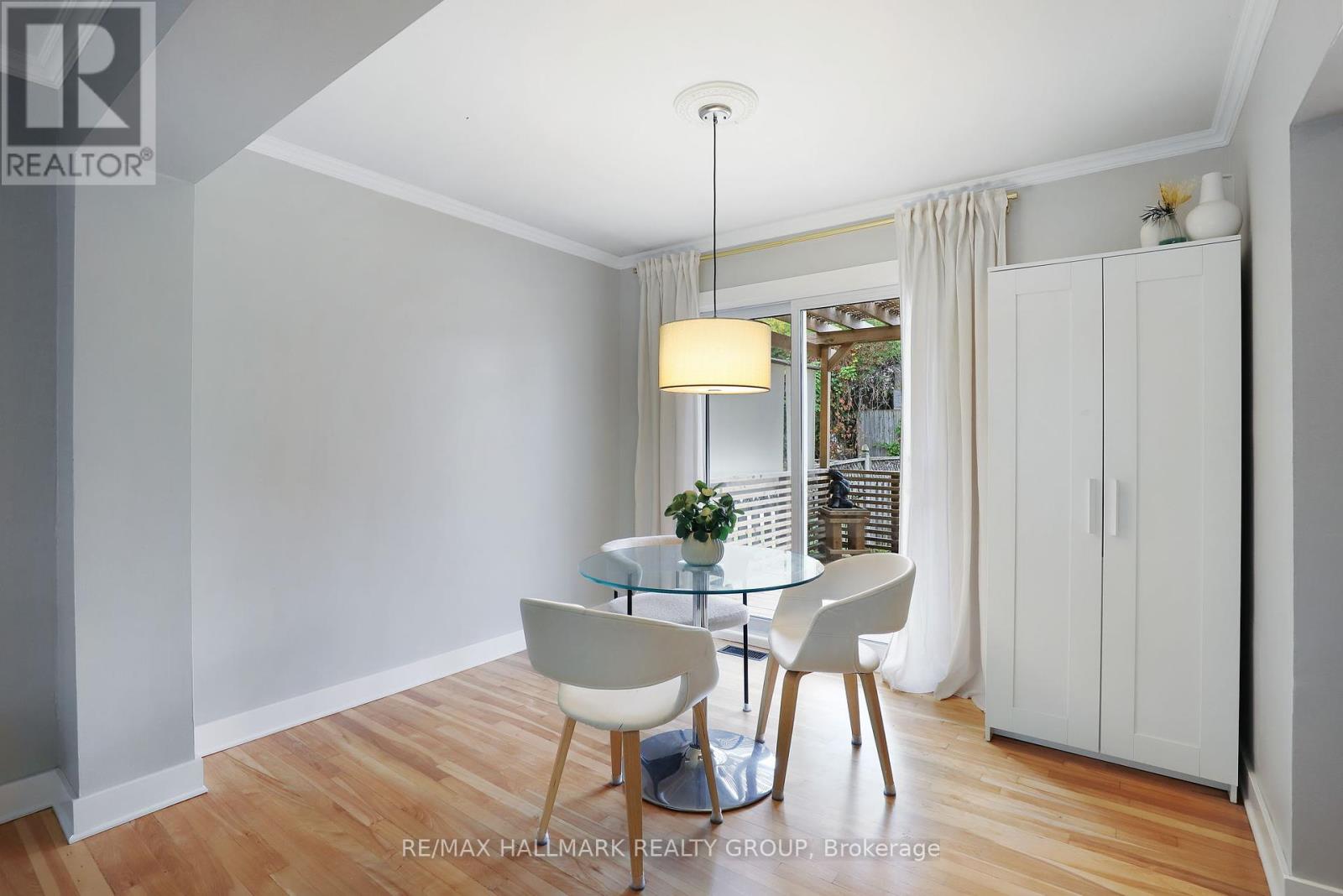 836 Borthwick Avenue, Ottawa, Ontario  K1K 2M8 - Photo 12 - X12422453