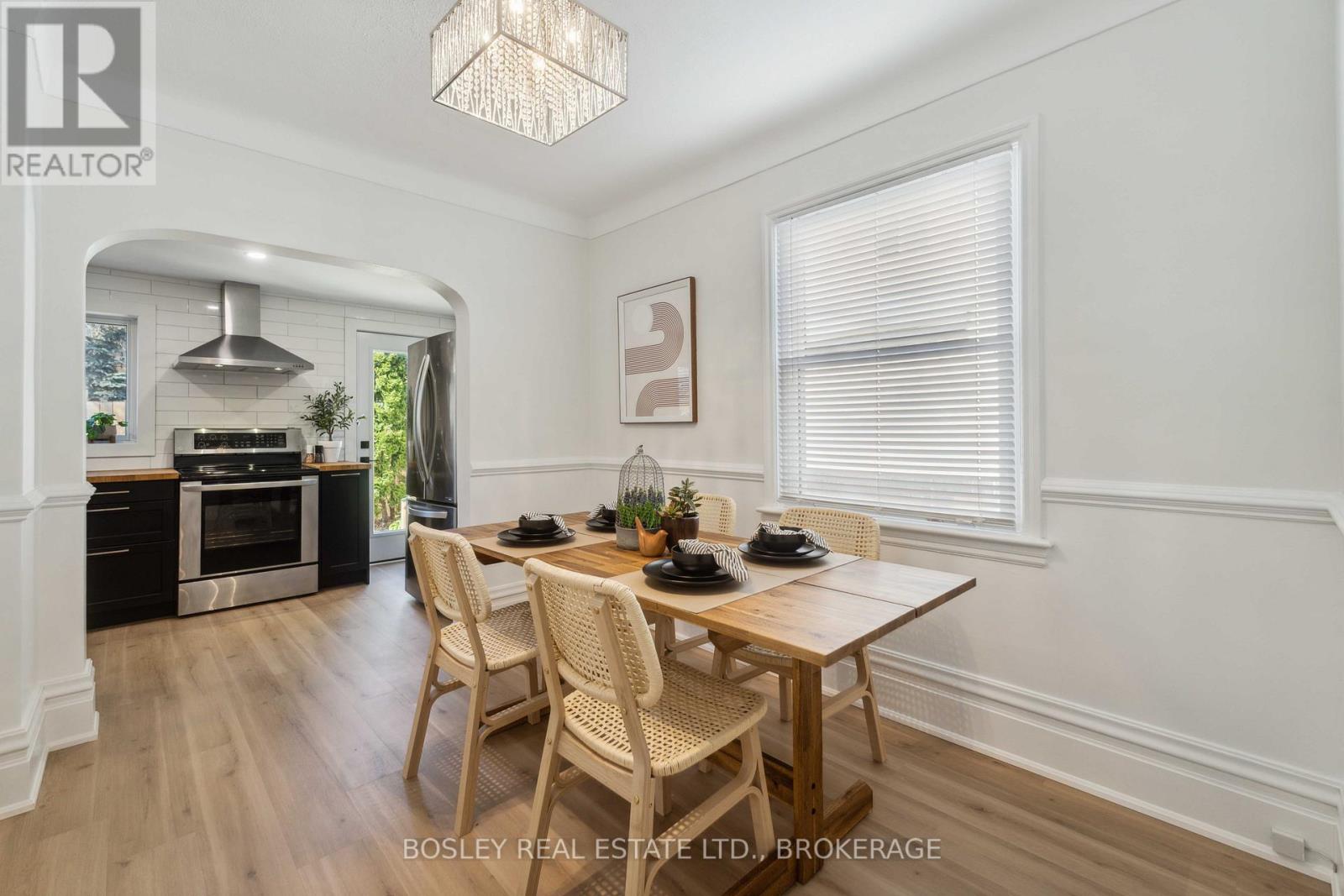 11 Gerrard Street, St. Catharines, Ontario  L2R 5S8 - Photo 12 - X12422419