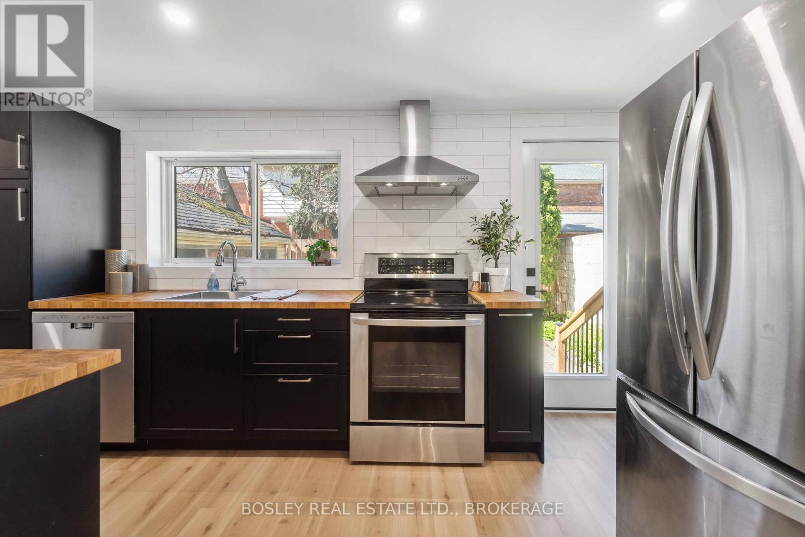 11 Gerrard Street, St. Catharines, Ontario  L2R 5S8 - Photo 15 - X12422419