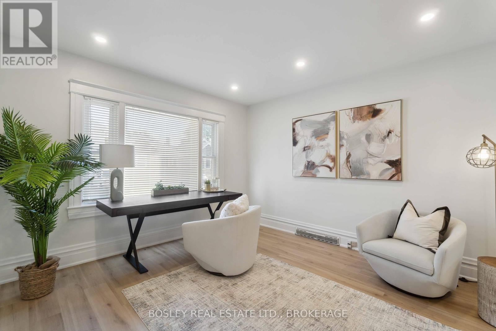 11 Gerrard Street, St. Catharines, Ontario  L2R 5S8 - Photo 8 - X12422419
