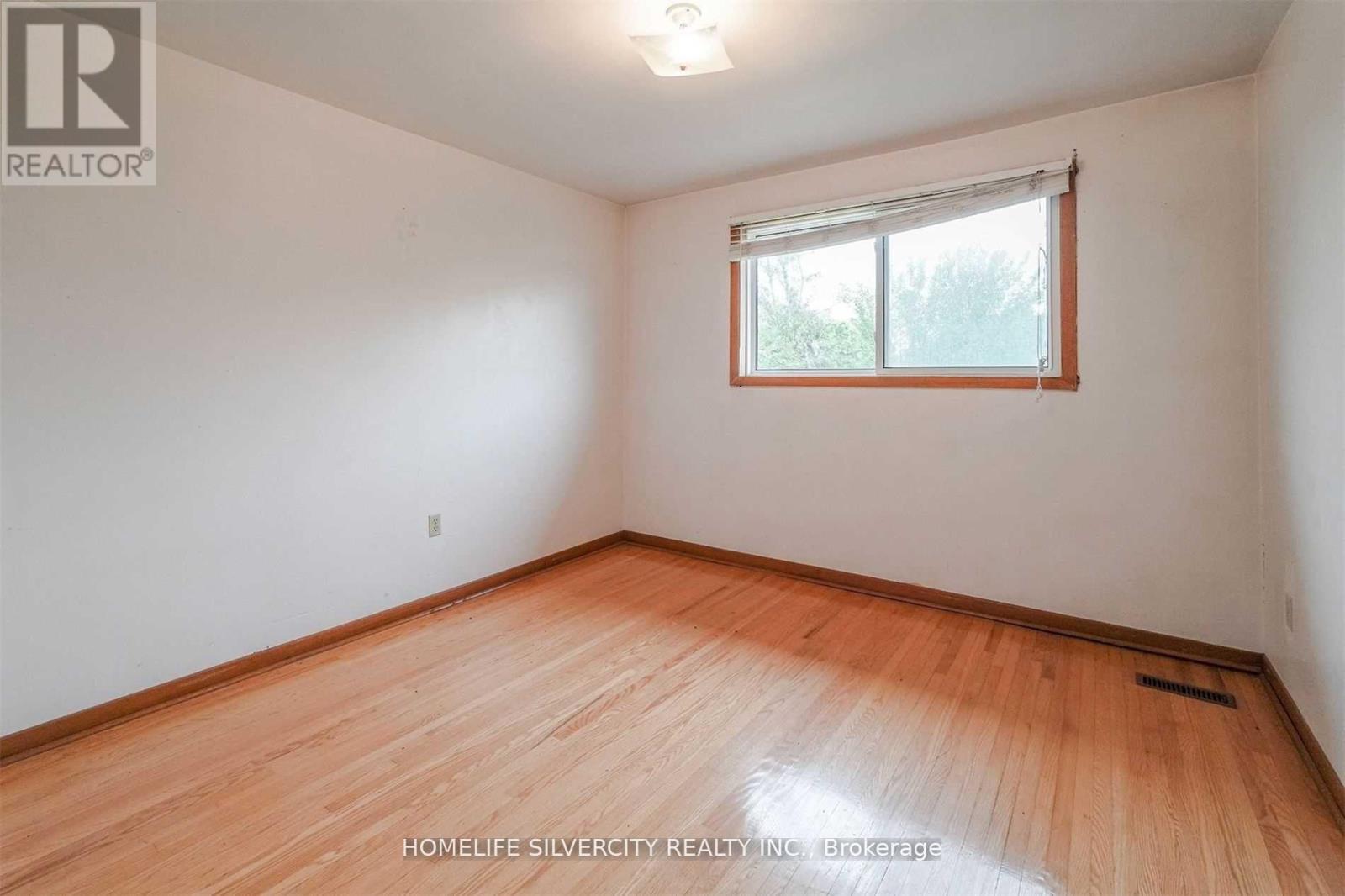 4395 Castlemore Road, Brampton, Ontario  L6P 0W9 - Photo 16 - W12422306