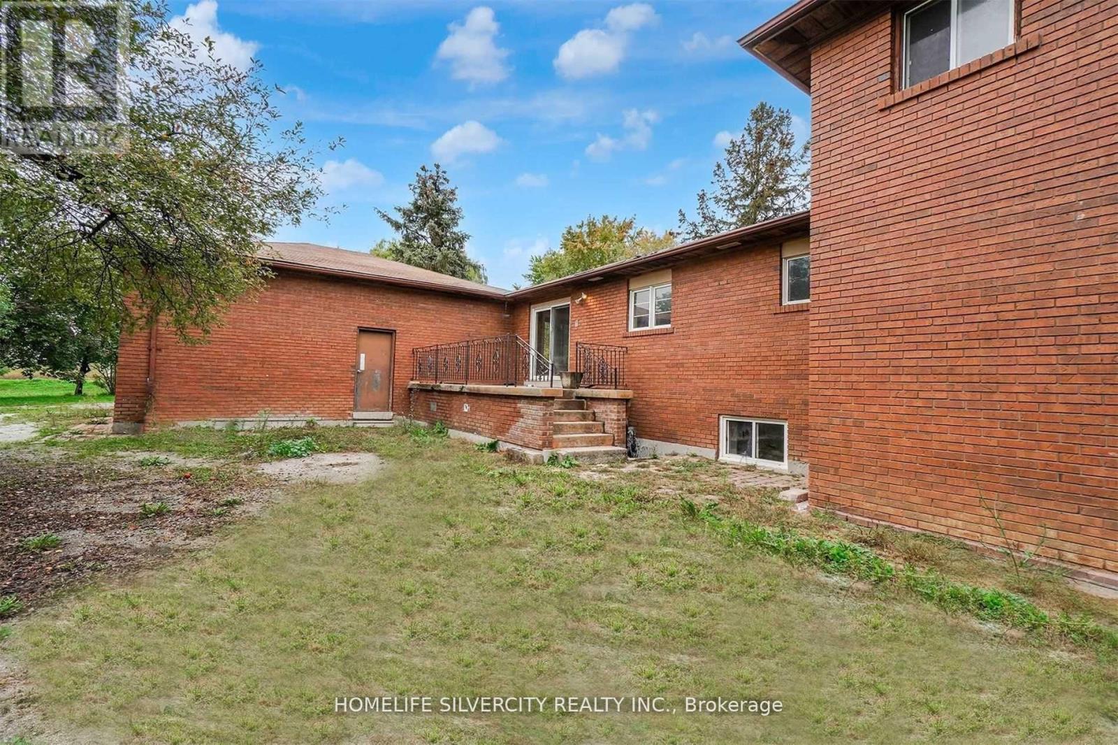 4395 Castlemore Road, Brampton, Ontario  L6P 0W9 - Photo 23 - W12422306