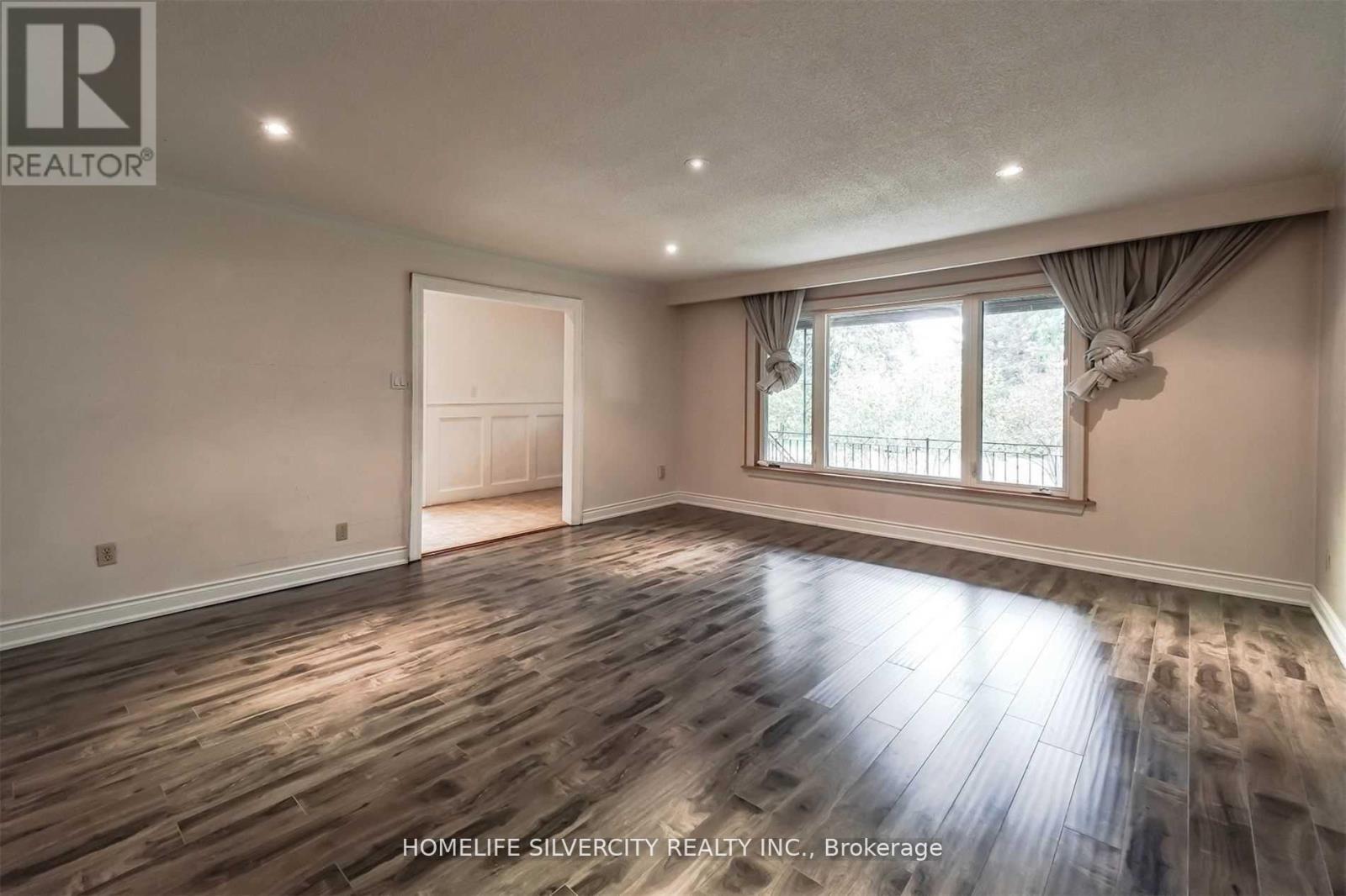 4395 Castlemore Road, Brampton, Ontario  L6P 0W9 - Photo 5 - W12422306