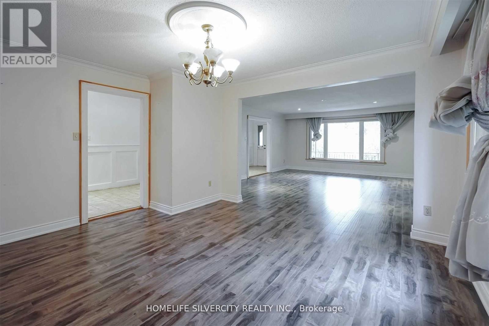 4395 Castlemore Road, Brampton, Ontario  L6P 0W9 - Photo 7 - W12422306