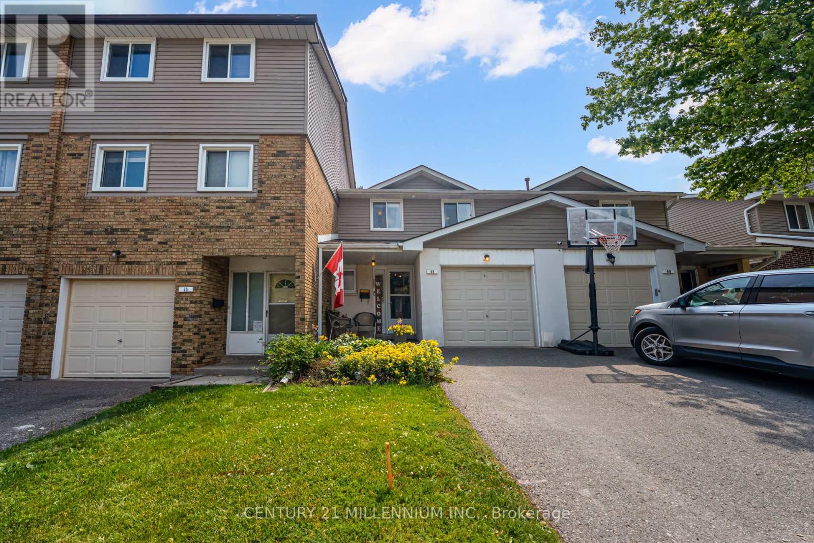 69 - 69 Carisbrooke Court, Brampton, Ontario  L6S 3K1 - Photo 3 - W12422311