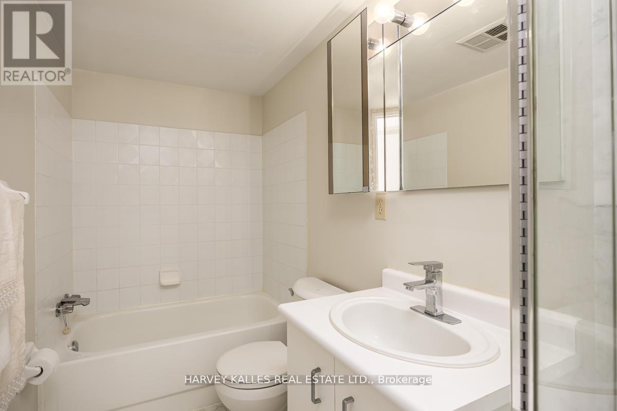 911 - 61 Markbrook Lane, Toronto, Ontario  M9V 5E7 - Photo 17 - W12422330