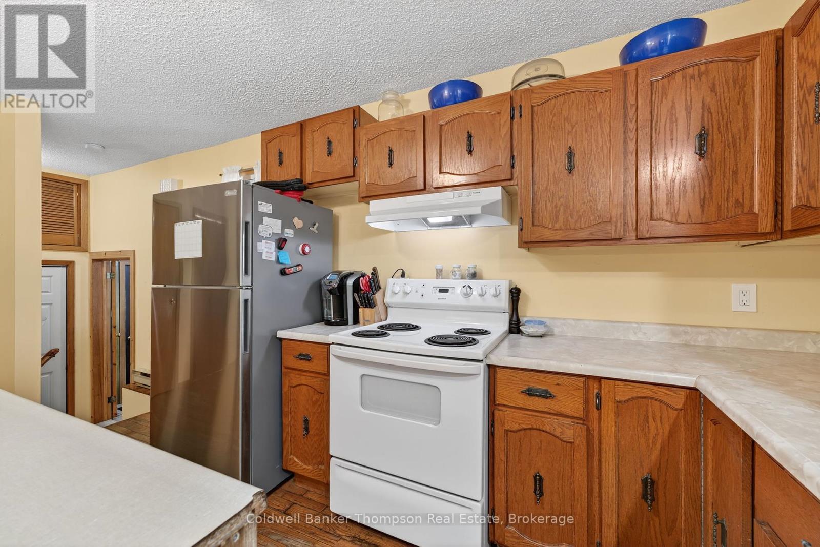 315 Muskoka Beach Road, Gravenhurst, Ontario  P1P 1M7 - Photo 13 - X12422354