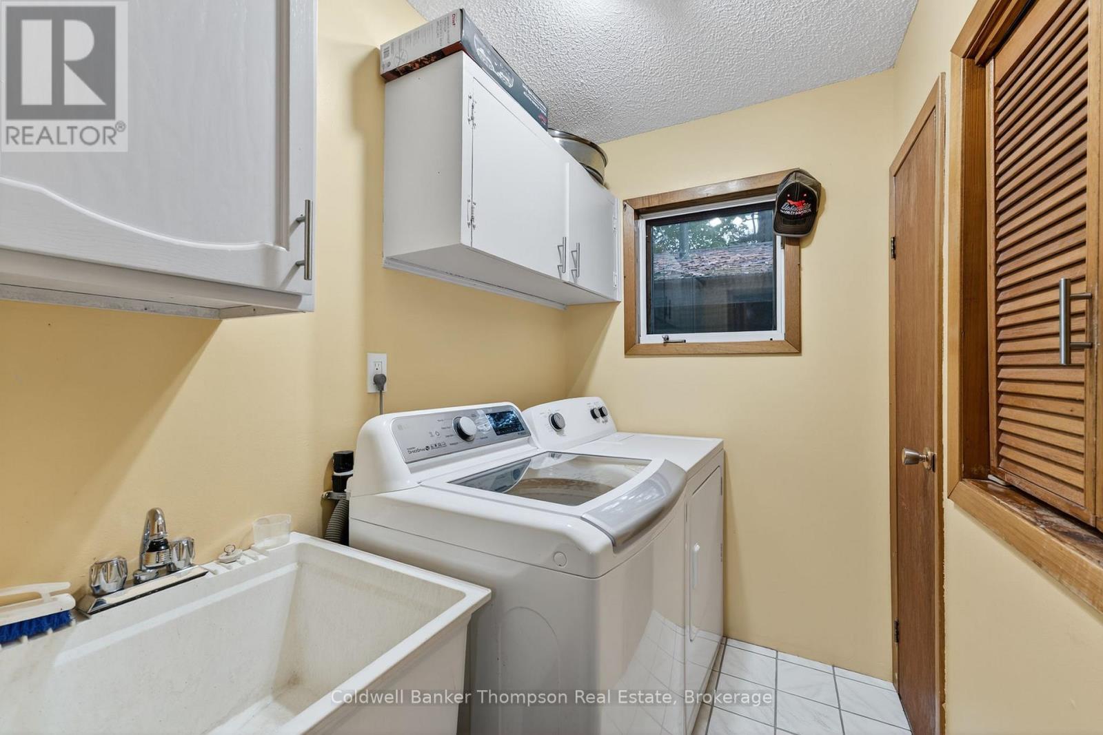 315 Muskoka Beach Road, Gravenhurst, Ontario  P1P 1M7 - Photo 20 - X12422354