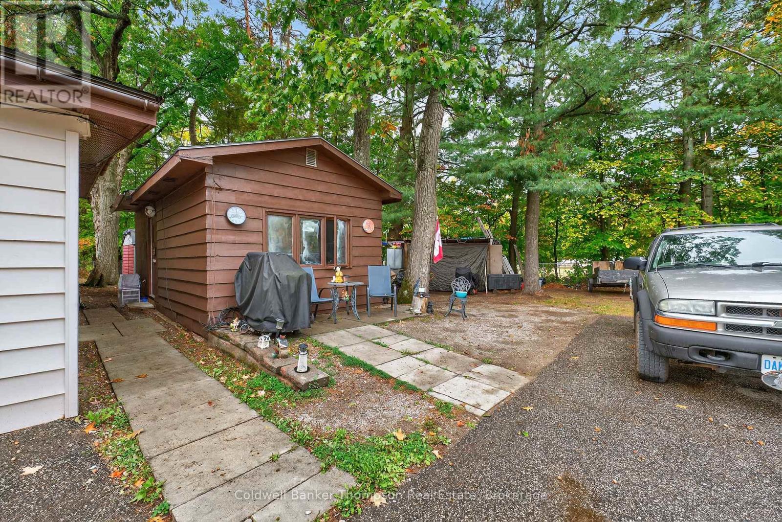 315 Muskoka Beach Road, Gravenhurst, Ontario  P1P 1M7 - Photo 42 - X12422354