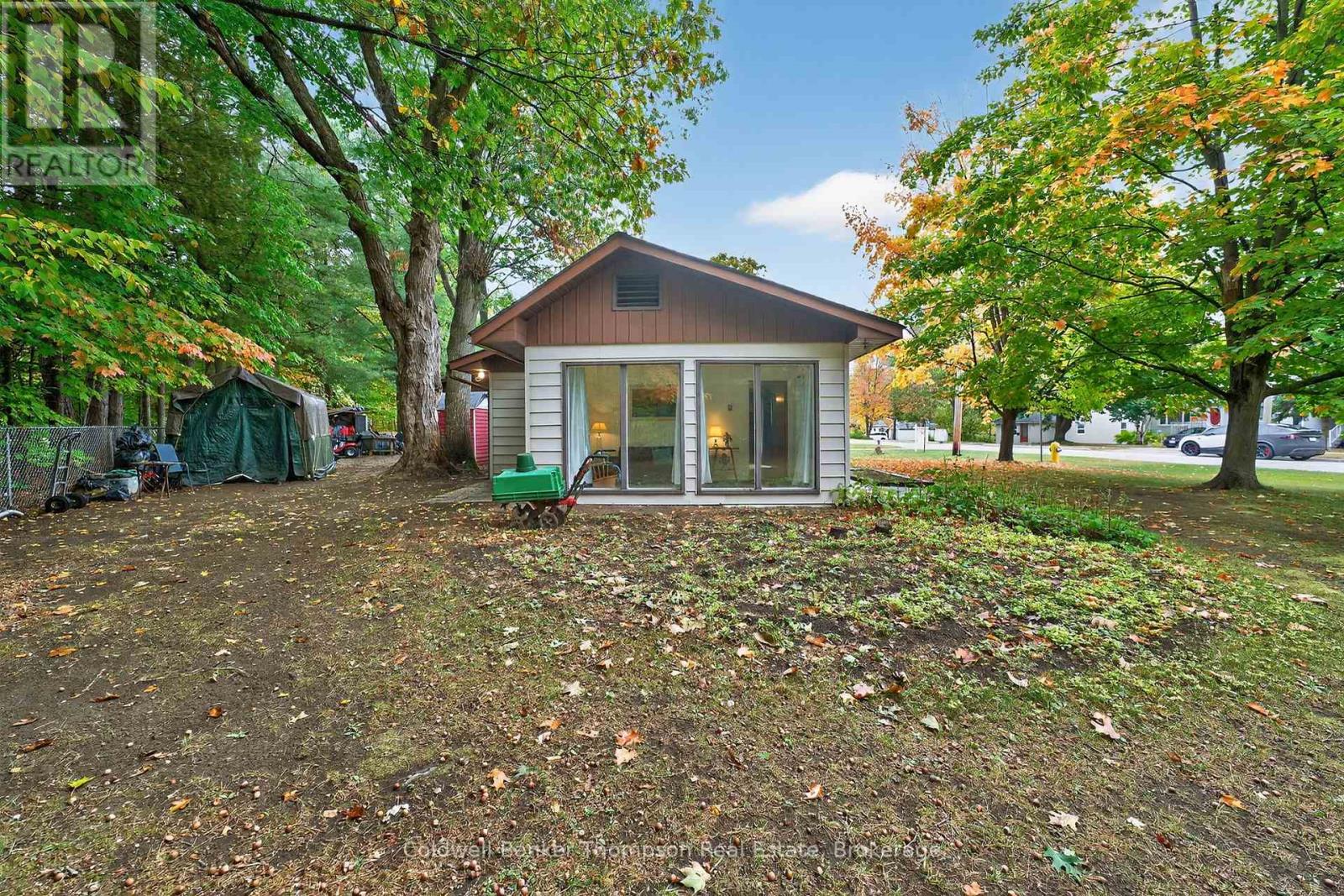 315 Muskoka Beach Road, Gravenhurst, Ontario  P1P 1M7 - Photo 47 - X12422354