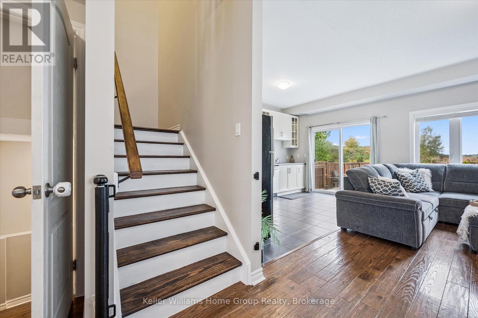 151 Courtney Street, Centre Wellington, Ontario  N1M 0E2 - Photo 19 - X12422365