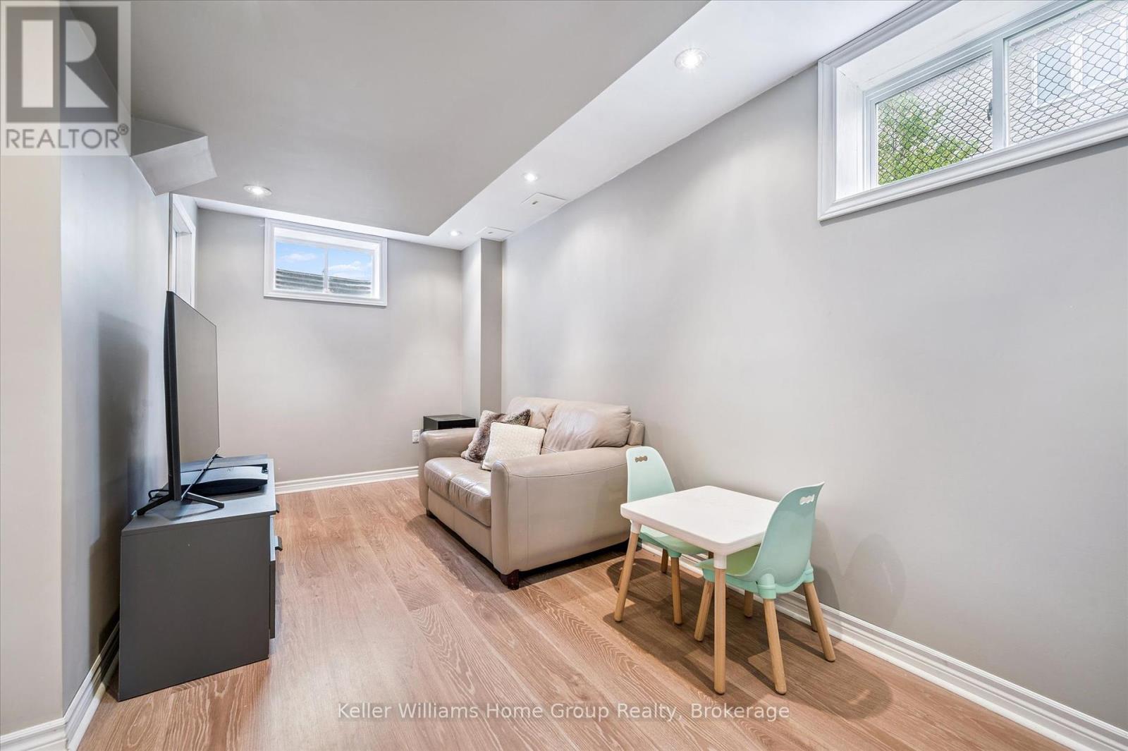 151 Courtney Street, Centre Wellington, Ontario  N1M 0E2 - Photo 28 - X12422365