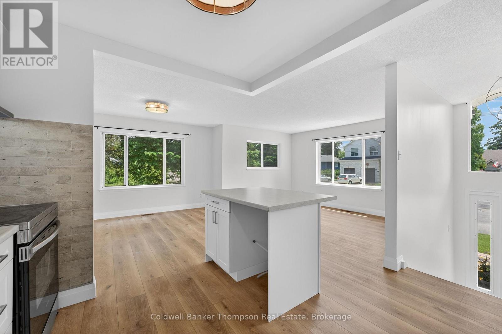 26 Sabrina Park Drive, Huntsville, Ontario  P1H 1L8 - Photo 16 - X12422376