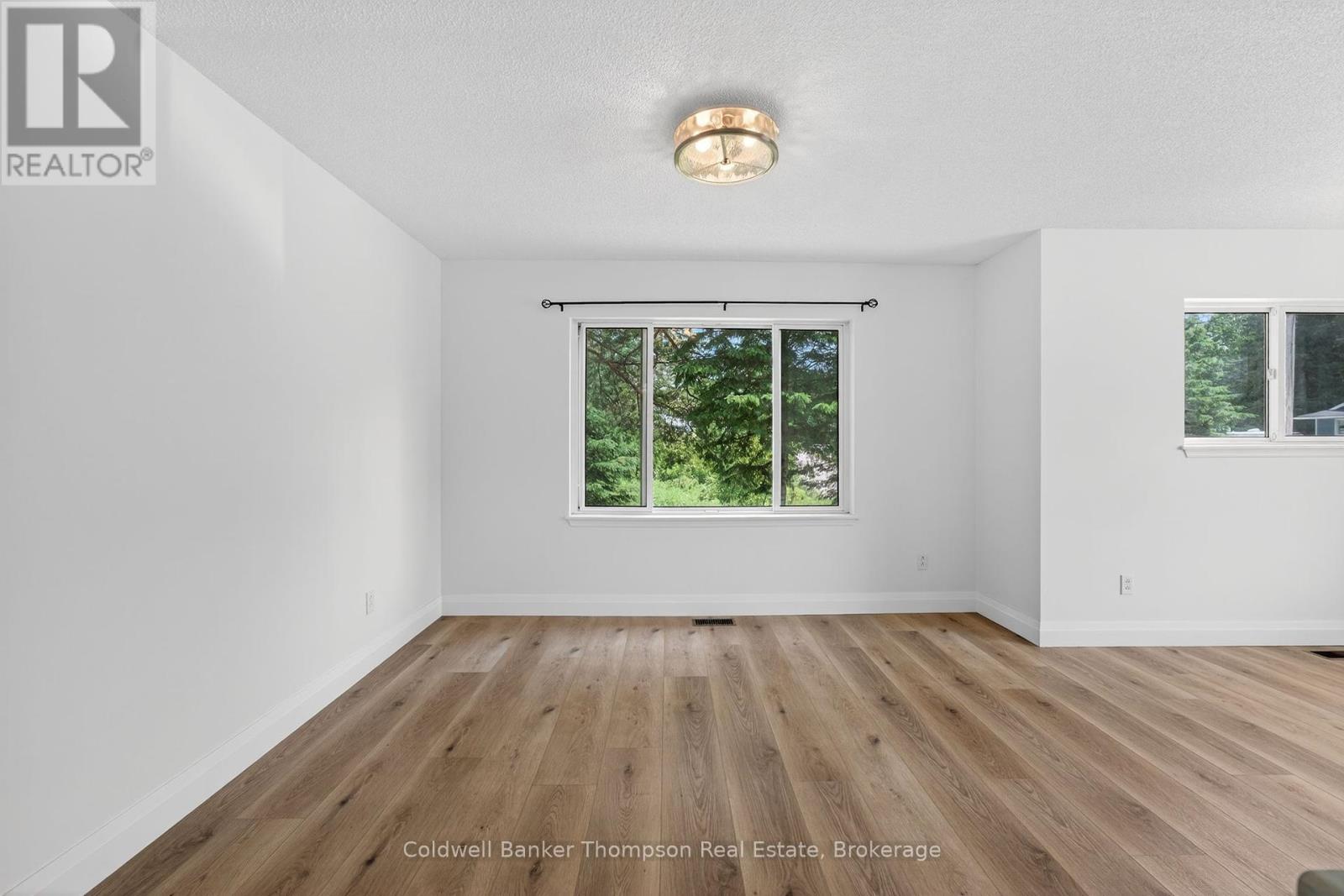 26 Sabrina Park Drive, Huntsville, Ontario  P1H 1L8 - Photo 17 - X12422376