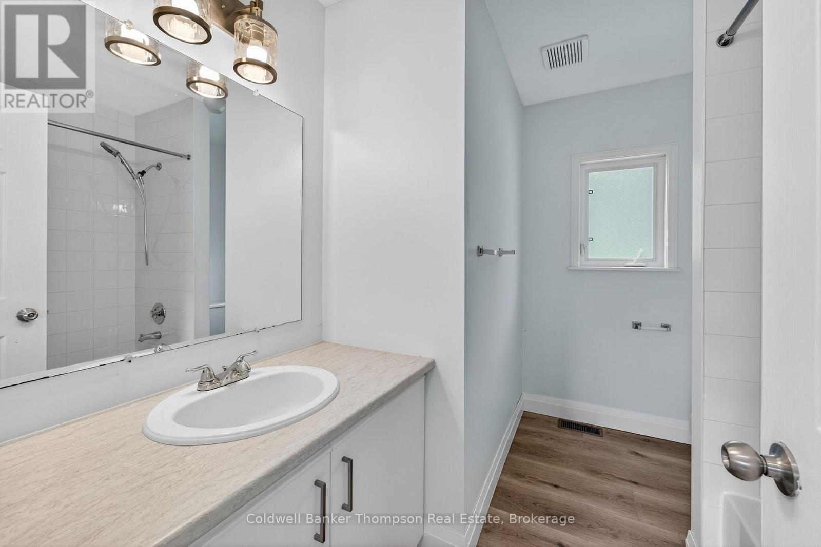 26 Sabrina Park Drive, Huntsville, Ontario  P1H 1L8 - Photo 23 - X12422376