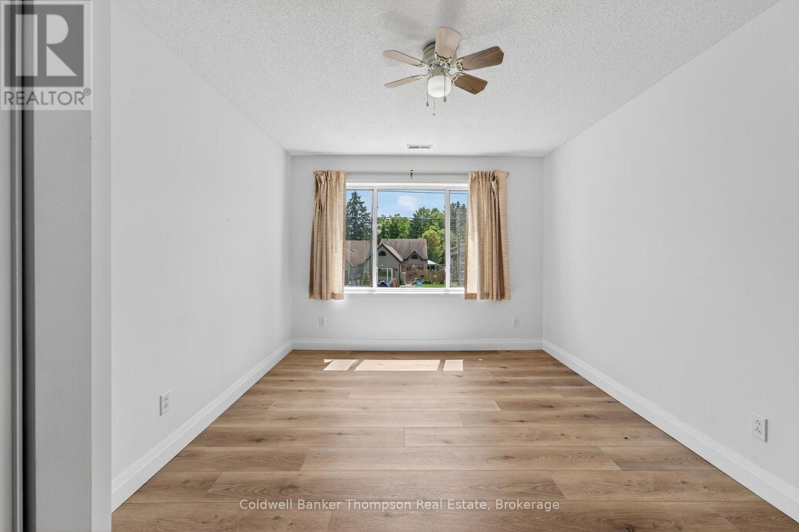 26 Sabrina Park Drive, Huntsville, Ontario  P1H 1L8 - Photo 27 - X12422376