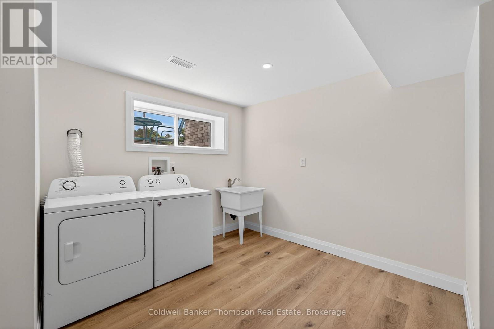 26 Sabrina Park Drive, Huntsville, Ontario  P1H 1L8 - Photo 36 - X12422376