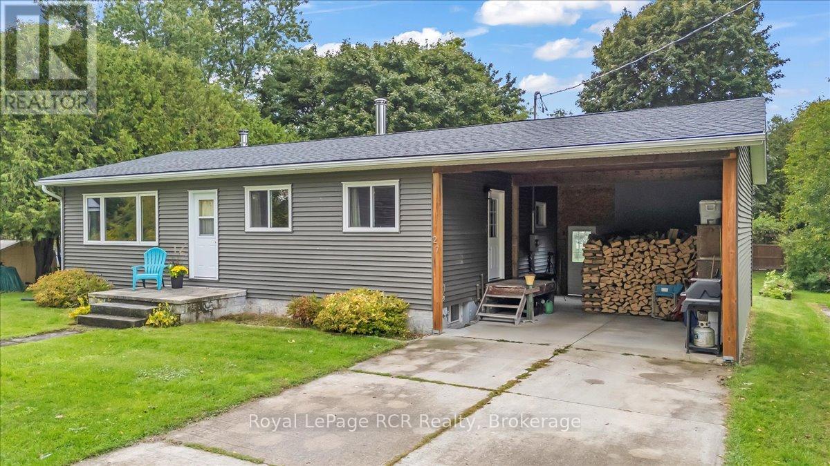 27 William Street, West Grey, Ontario  N0G 1S0 - Photo 3 - X12422445