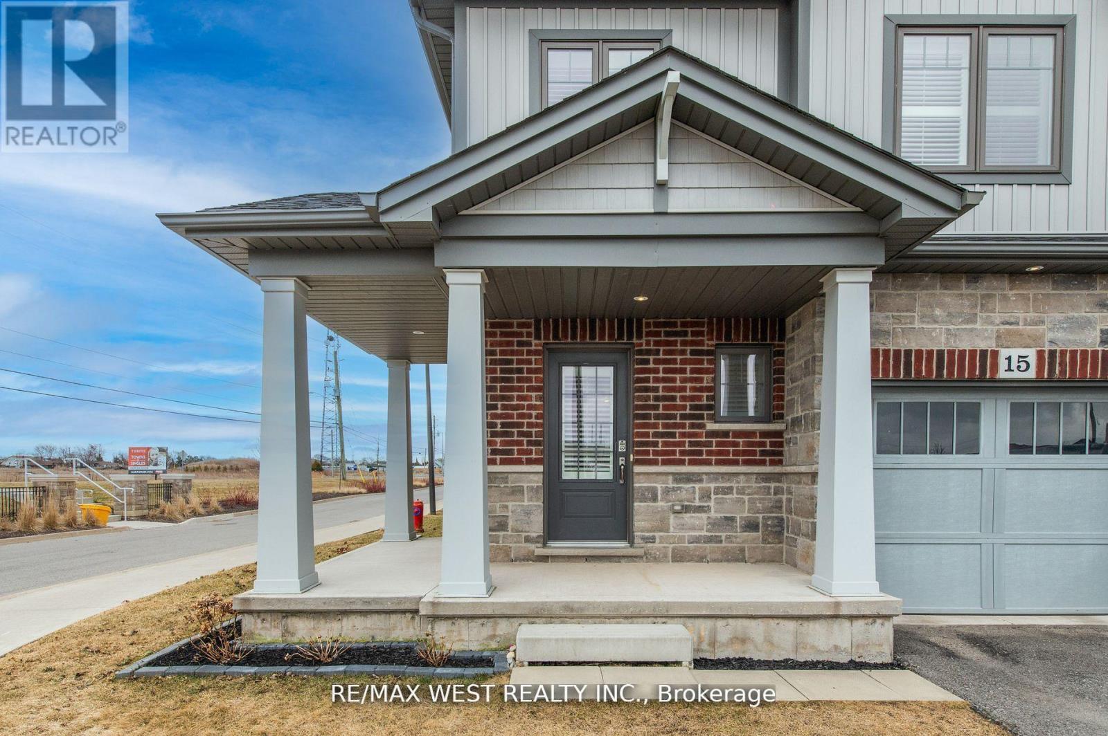 15 Severino Circle, West Lincoln, Ontario  L0R 2A0 - Photo 4 - X12422310