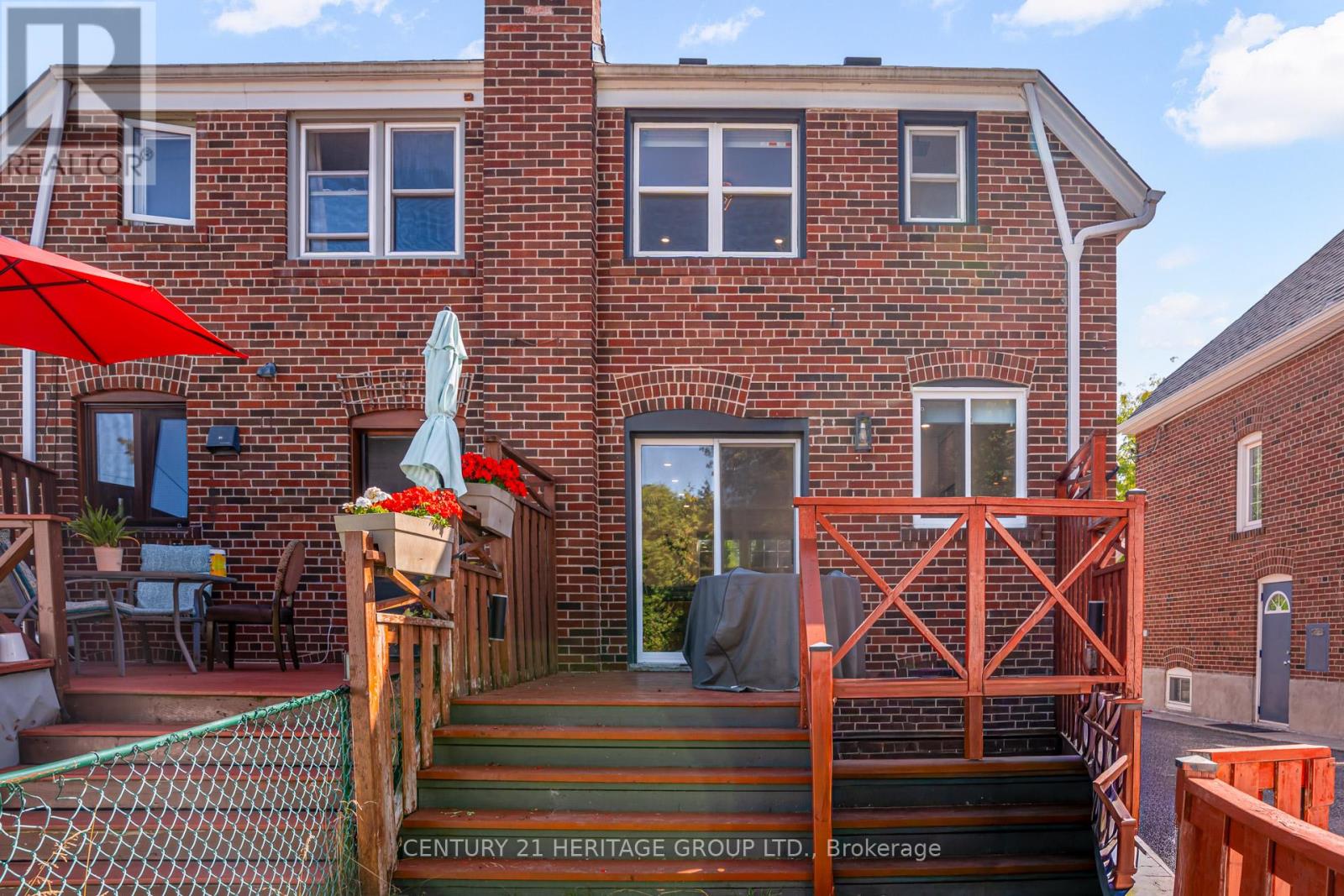 576 Broadway Avenue, Toronto, Ontario  M4G 2S3 - Photo 31 - C12422382