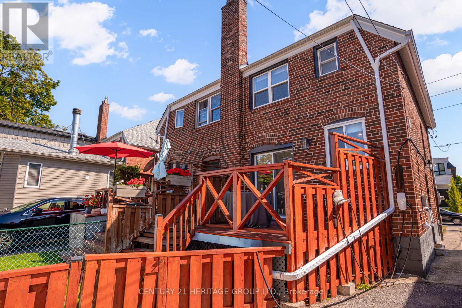 576 Broadway Avenue, Toronto, Ontario  M4G 2S3 - Photo 32 - C12422382