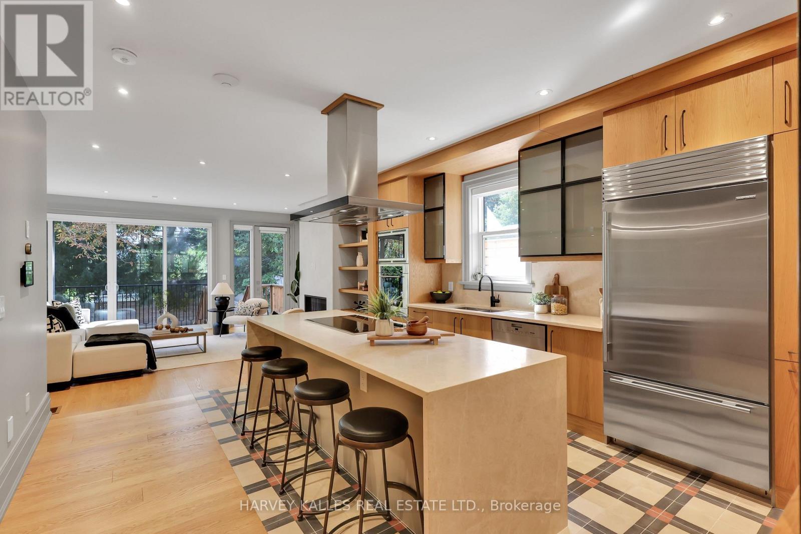 51 Gormley Avenue, Toronto, Ontario  M4V 1Y9 - Photo 13 - C12422410