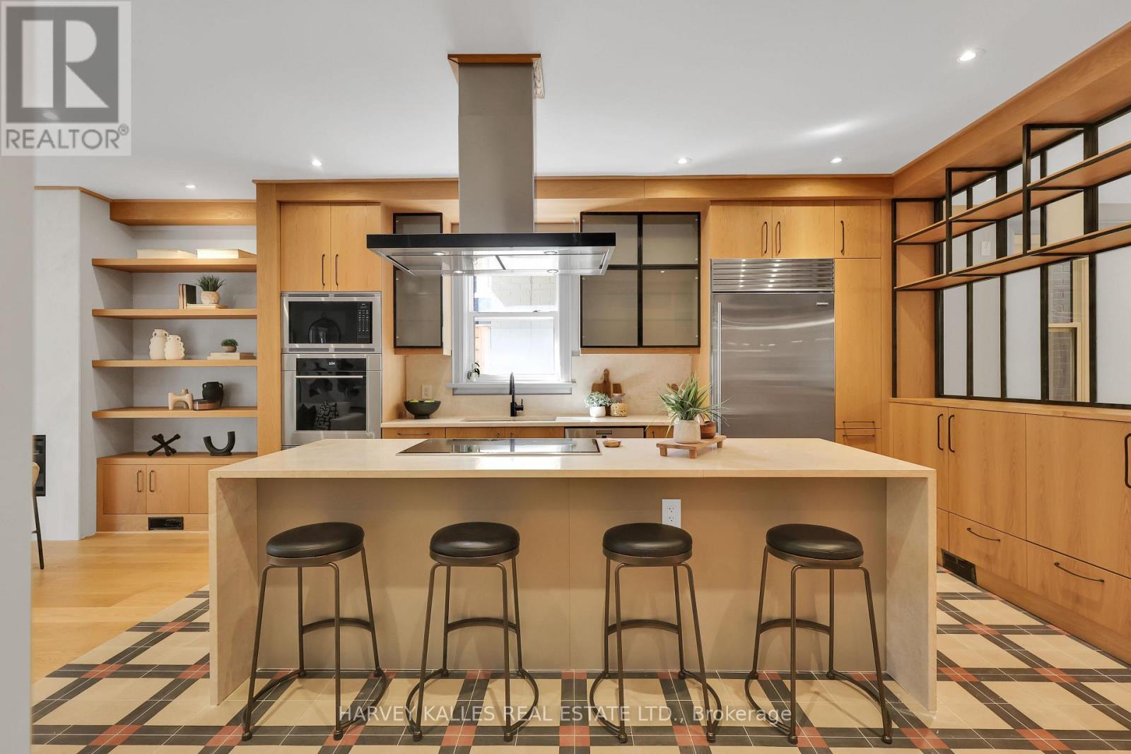 51 Gormley Avenue, Toronto, Ontario  M4V 1Y9 - Photo 14 - C12422410