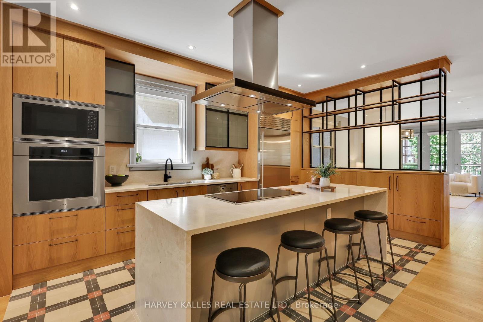 51 Gormley Avenue, Toronto, Ontario  M4V 1Y9 - Photo 15 - C12422410